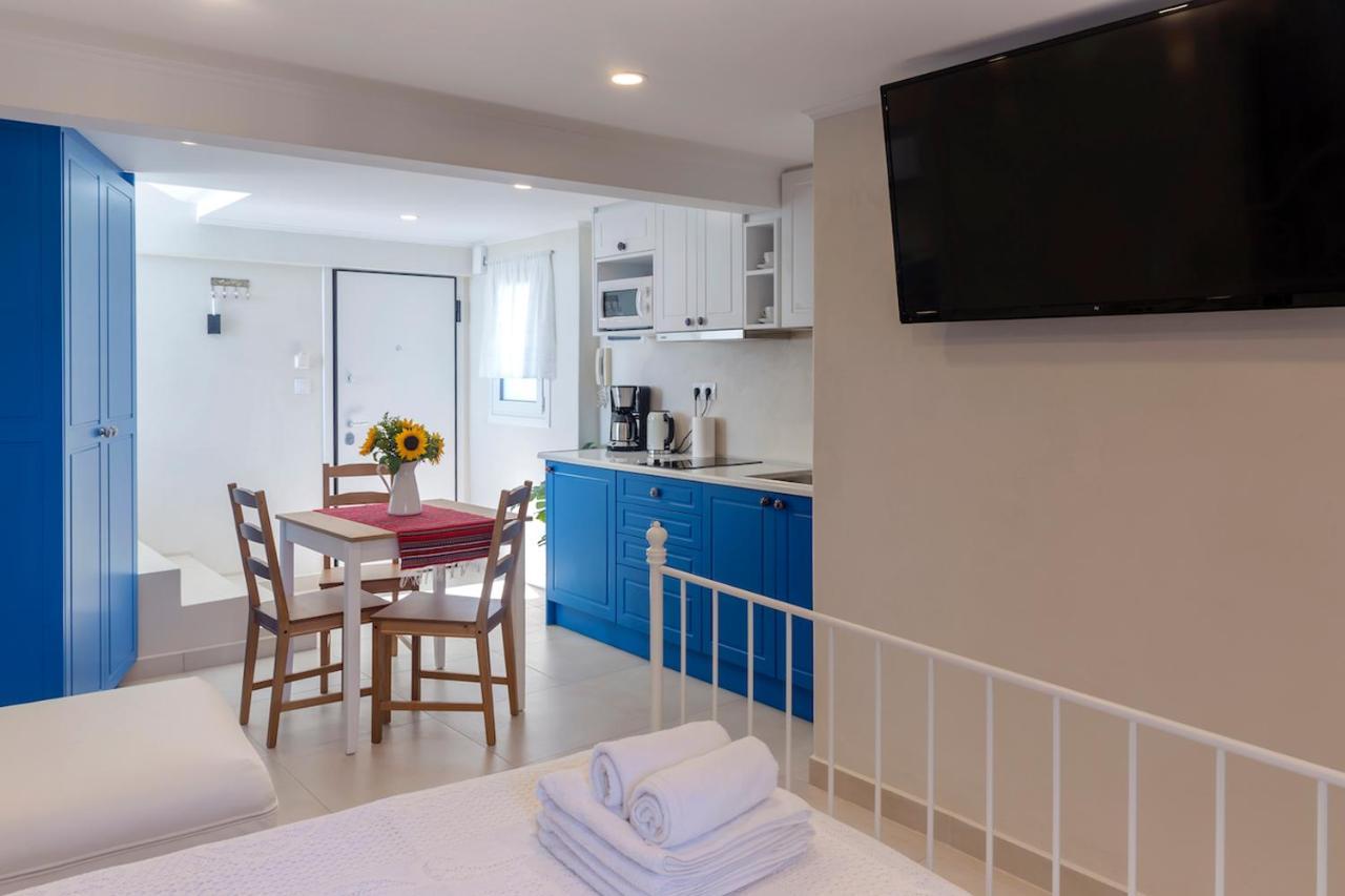 Blue And White Apartment Vipgreece Atina Dış mekan fotoğraf